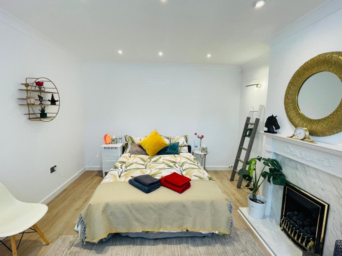 Rooms In A Beautiful House With Free On St Parking Hove Extérieur photo