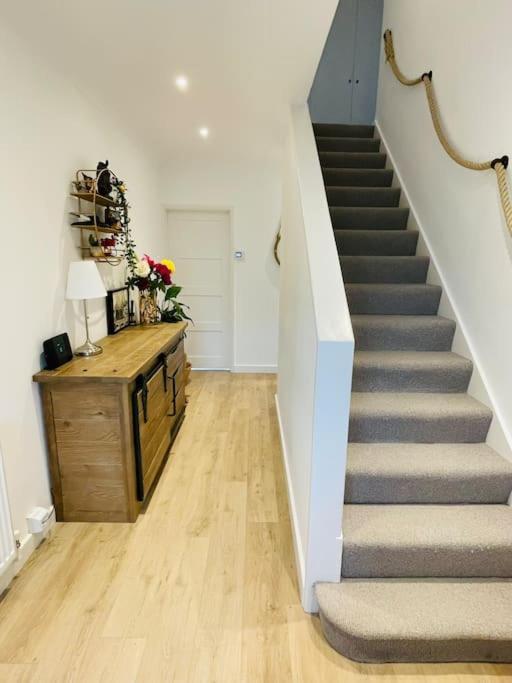 Rooms In A Beautiful House With Free On St Parking Hove Extérieur photo