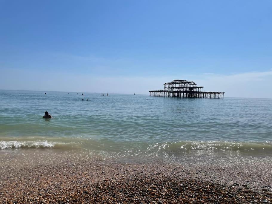 Rooms In A Beautiful House With Free On St Parking Hove Extérieur photo